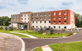 Holiday Inn Express North Elkhart Indiana 3*